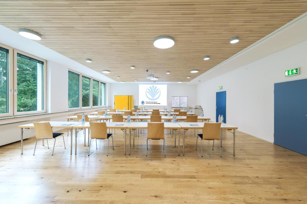 Haus Der Bayerischen Landwirtschaft Herrsching *